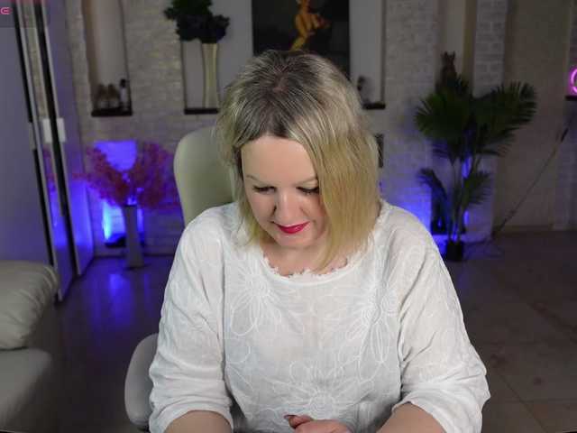 MariemLui's BongaCams show and profile