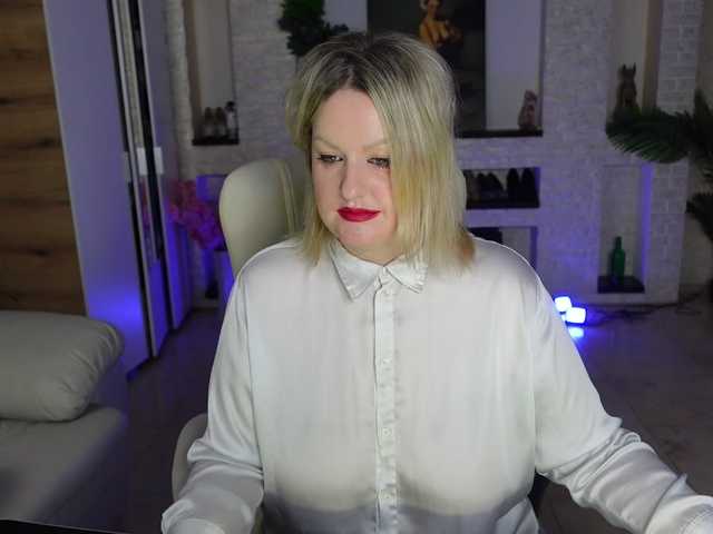 MariemLui's BongaCams show and profile