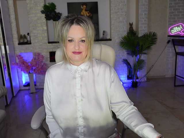 MariemLui's BongaCams show and profile