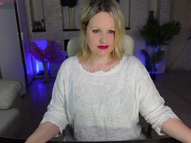 MariemLui's BongaCams show and profile