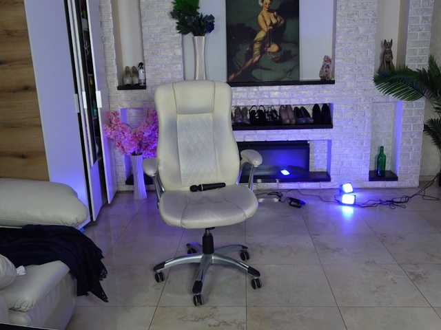 MariemLui's BongaCams show and profile