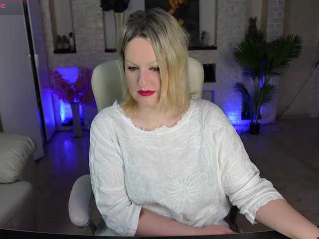 MariemLui's BongaCams show and profile