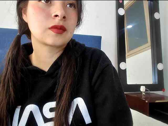 HIMAWARY-SOIN5 Live Webcam on BongaCams