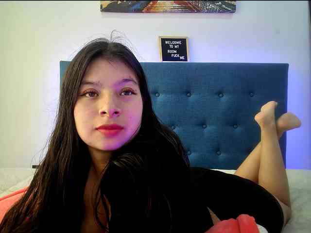 HIMAWARY-SOIN5 Live Webcam on BongaCams