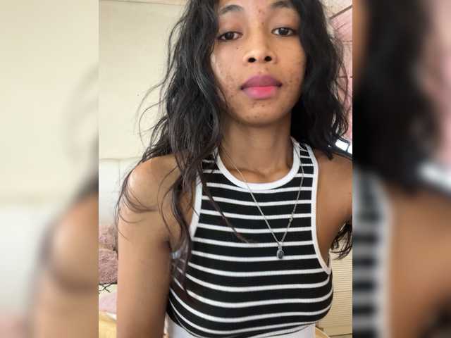 Peachies's BongaCams show and profile