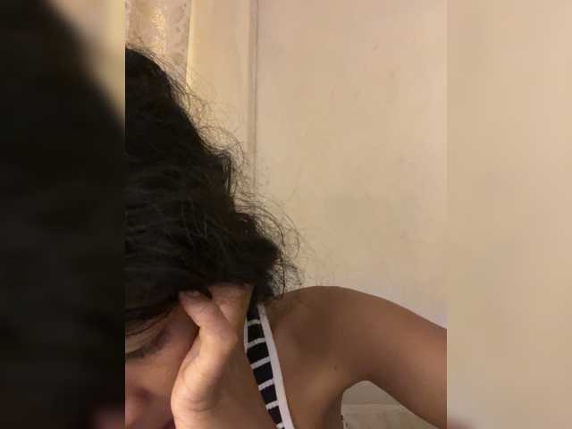 Peachies's BongaCams show and profile