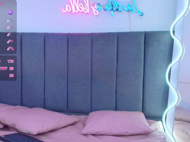 CHEERRY-TAY1's BongaCams show and profile