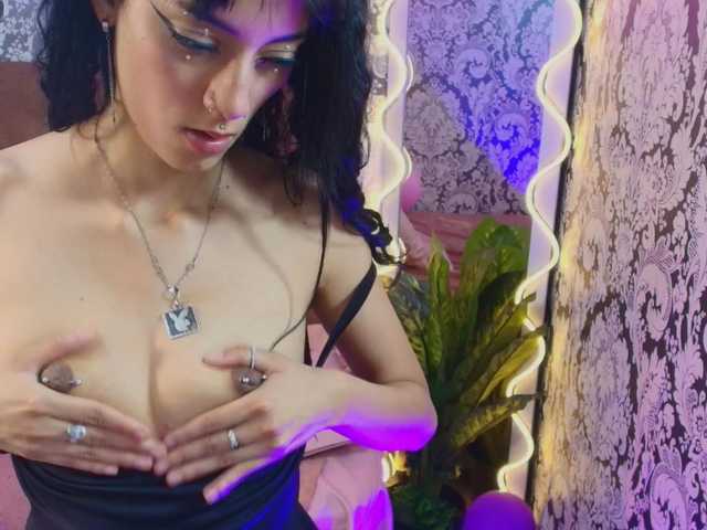 CHEERRY-TAY1's BongaCams show and profile