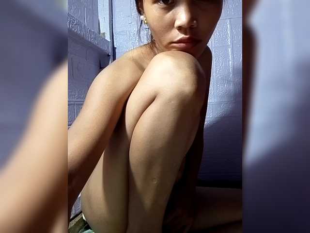 Alison-pussy's BongaCams show and profile