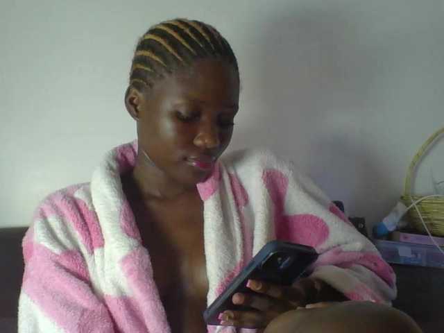 EbonyCandy's BongaCams show and profile