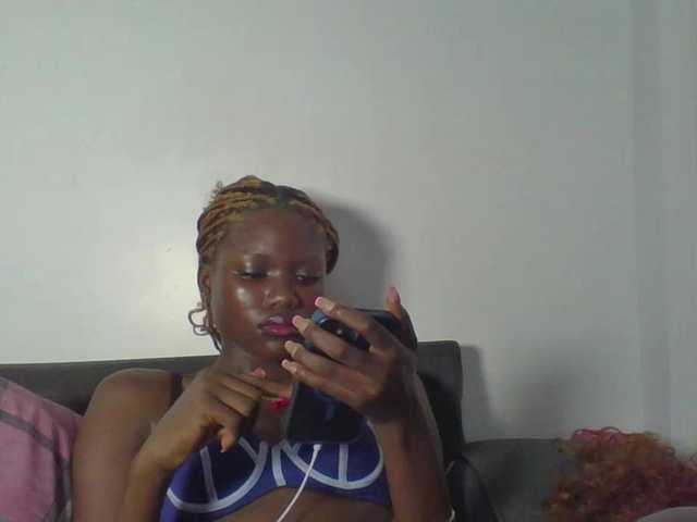 EbonyCandy's BongaCams show and profile