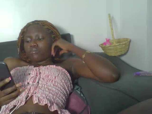 EbonyCandy's BongaCams show and profile