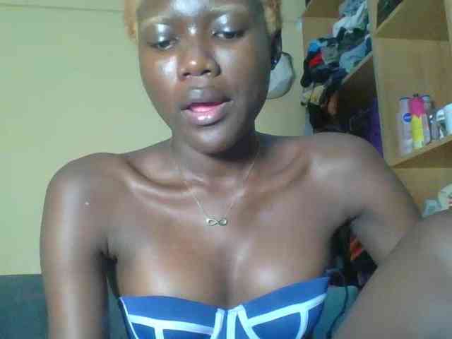 EbonyCandy webcam