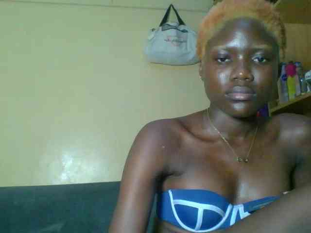 EbonyCandy webcam