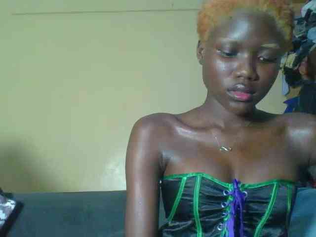 EbonyCandy webcam