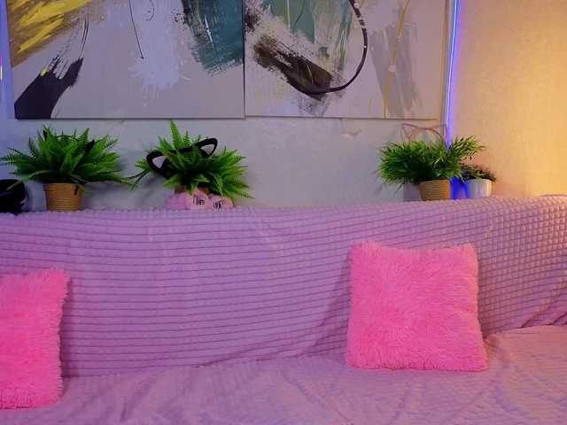 Sonyavibe's BongaCams show and profile