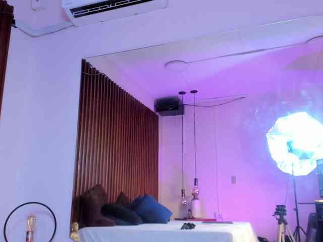 LailaaMiller LailaaMiller