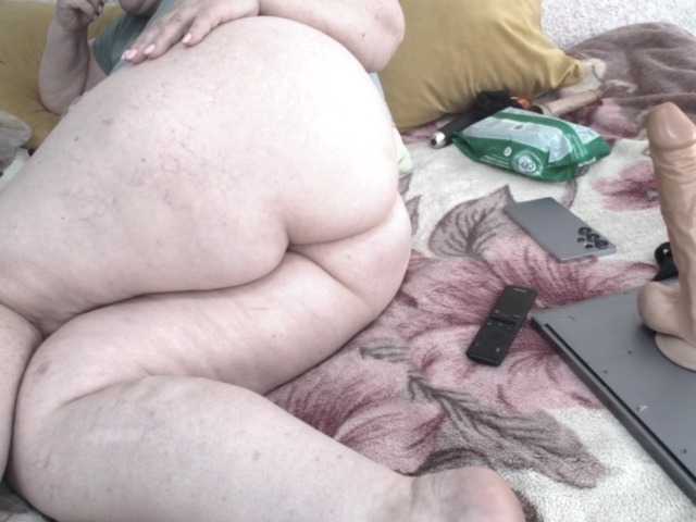 Ksenia-Cat444's BongaCams show and profile