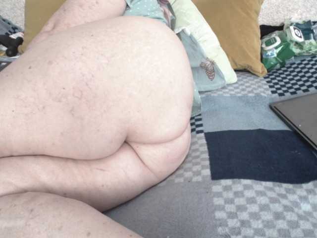 Ksenia-Cat444's BongaCams show and profile