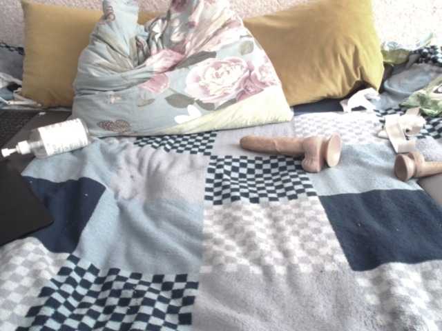 Ksenia-Cat444's BongaCams show and profile