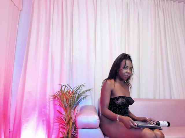 NalahThompson webcam