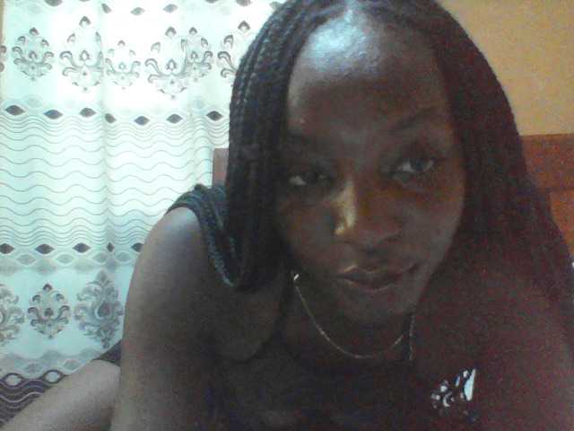 sexyyyebonyyy Live Cam on BongaCams