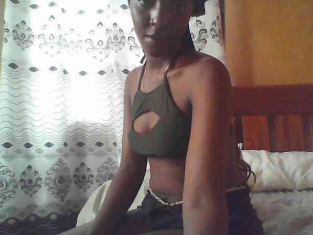 sexyyyebonyyy webcam