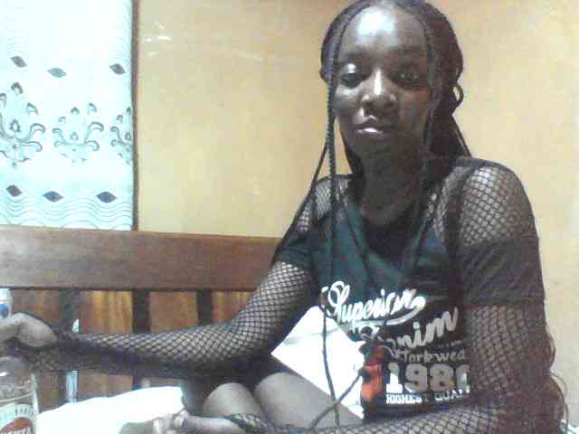 sexyyyebonyyy webcam