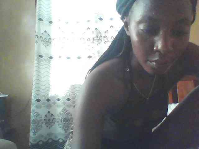 sexyyyebonyyy webcam