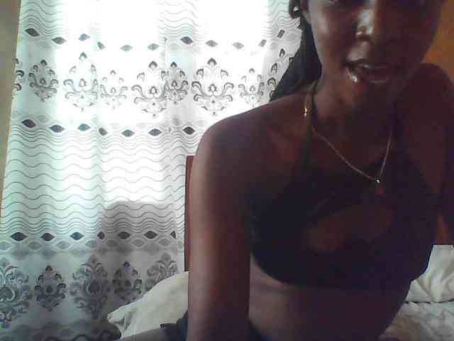 sexyyyebonyyy webcam