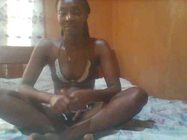 sexyyyebonyyy webcam