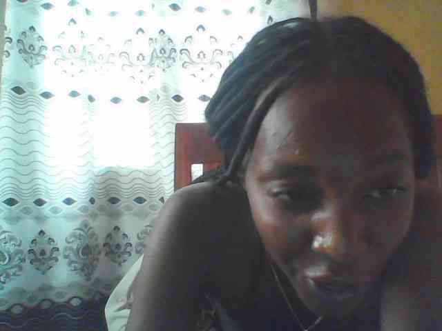 sexyyyebonyyy webcam