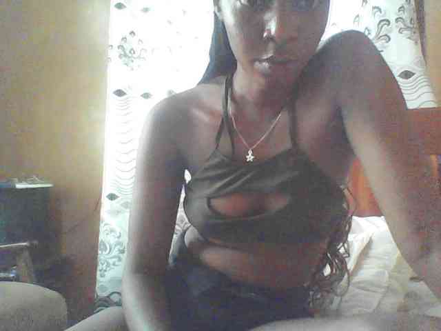 sexyyyebonyyy webcam