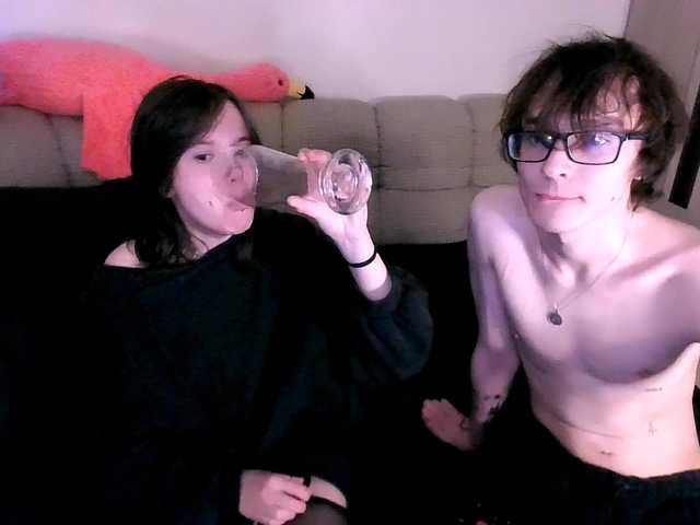 Detumesco's BongaCams show and profile