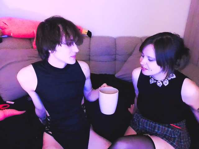 Detumesco's BongaCams show and profile