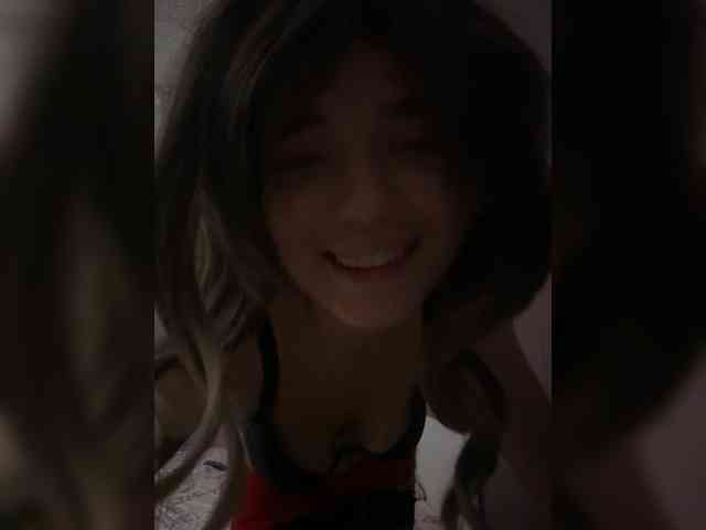 Mishaweet Live Webcam on BongaCams