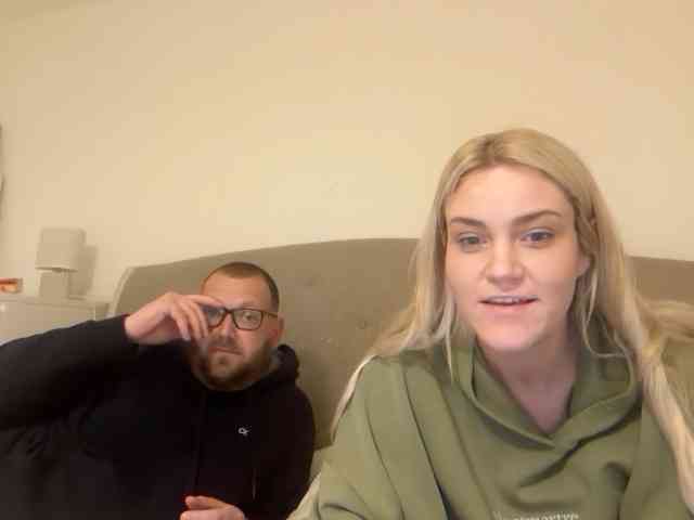 MrandMrsD1 webcam