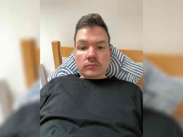 FunnyColin Live Webcam on BongaCams