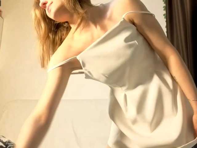 TaraGanie's BongaCams show and profile