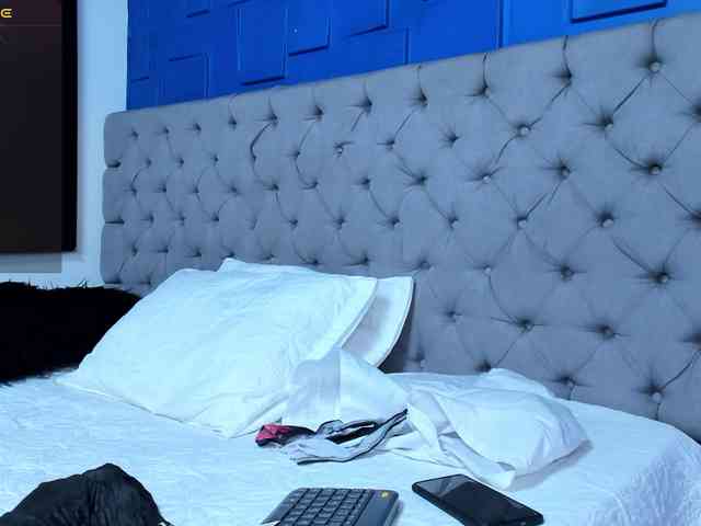 andresclark Live Webcam on BongaCams