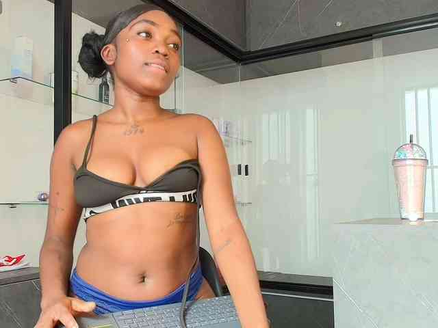 DominikYildren webcam