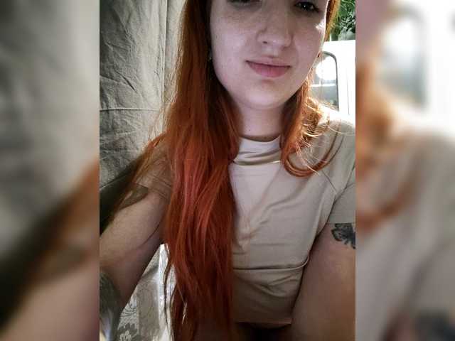 Leona13291's BongaCams show and profile