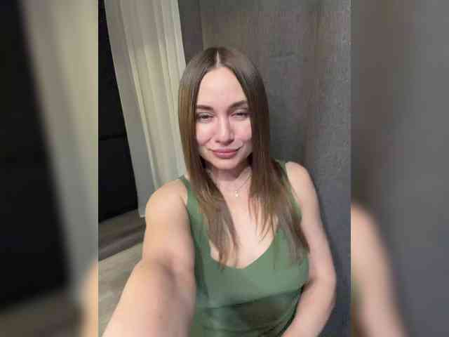 SkromnayaZaya webcam