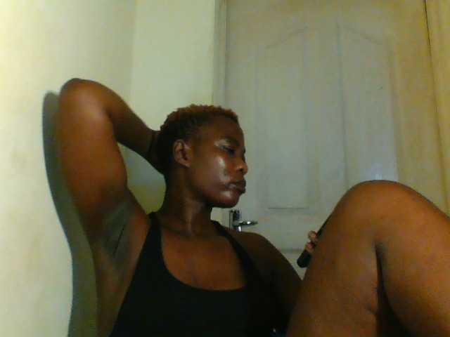 Val-Di Live Cam on BongaCams