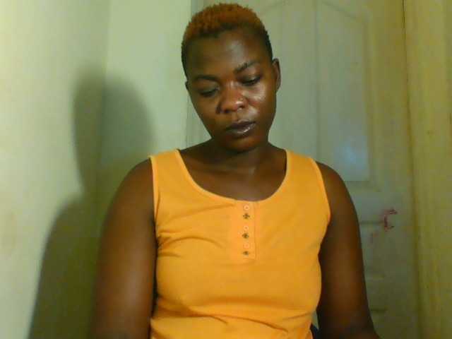 Val-Di Live Cam on BongaCams