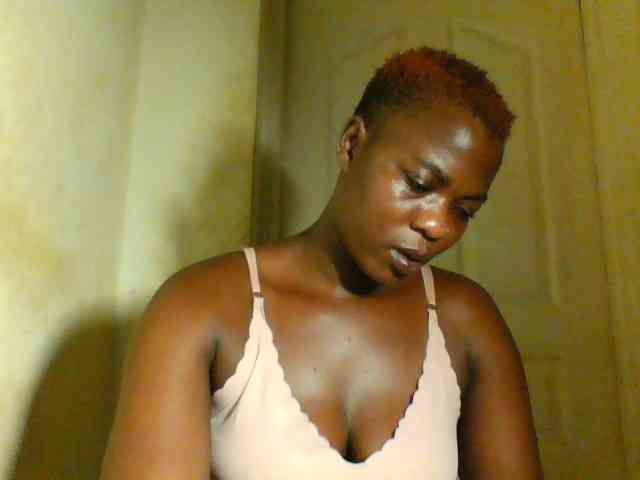 Val-Di Live Webcam on BongaCams