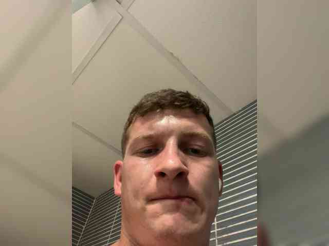 Pinedademar98 Live Webcam on BongaCams