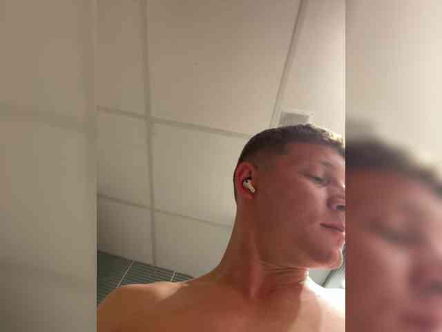 Pinedademar98 Live Webcam on BongaCams