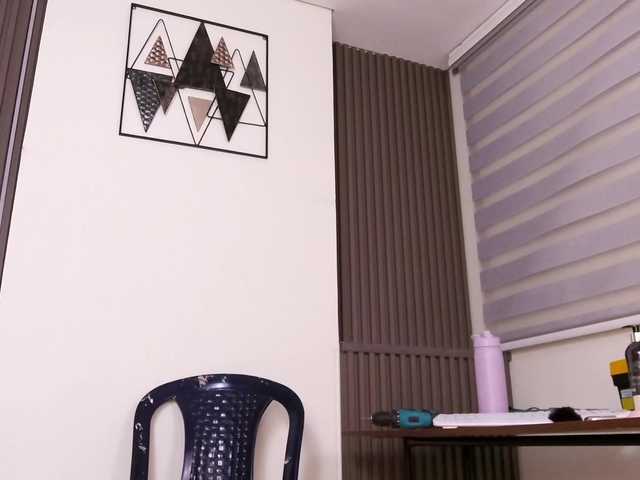 XXMILE's BongaCams show and profile