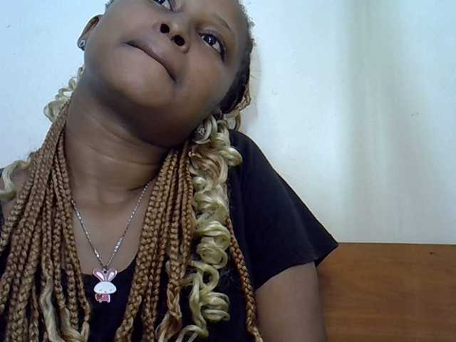 Cayvaal's BongaCams show and profile